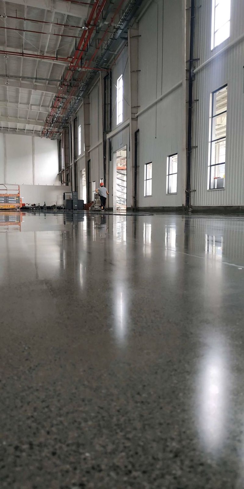 防静电地坪漆,为电子制造工厂提供安全解决方案