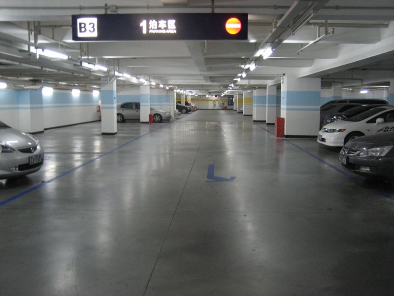 防静电地坪漆：工业安全与效率的守护神
